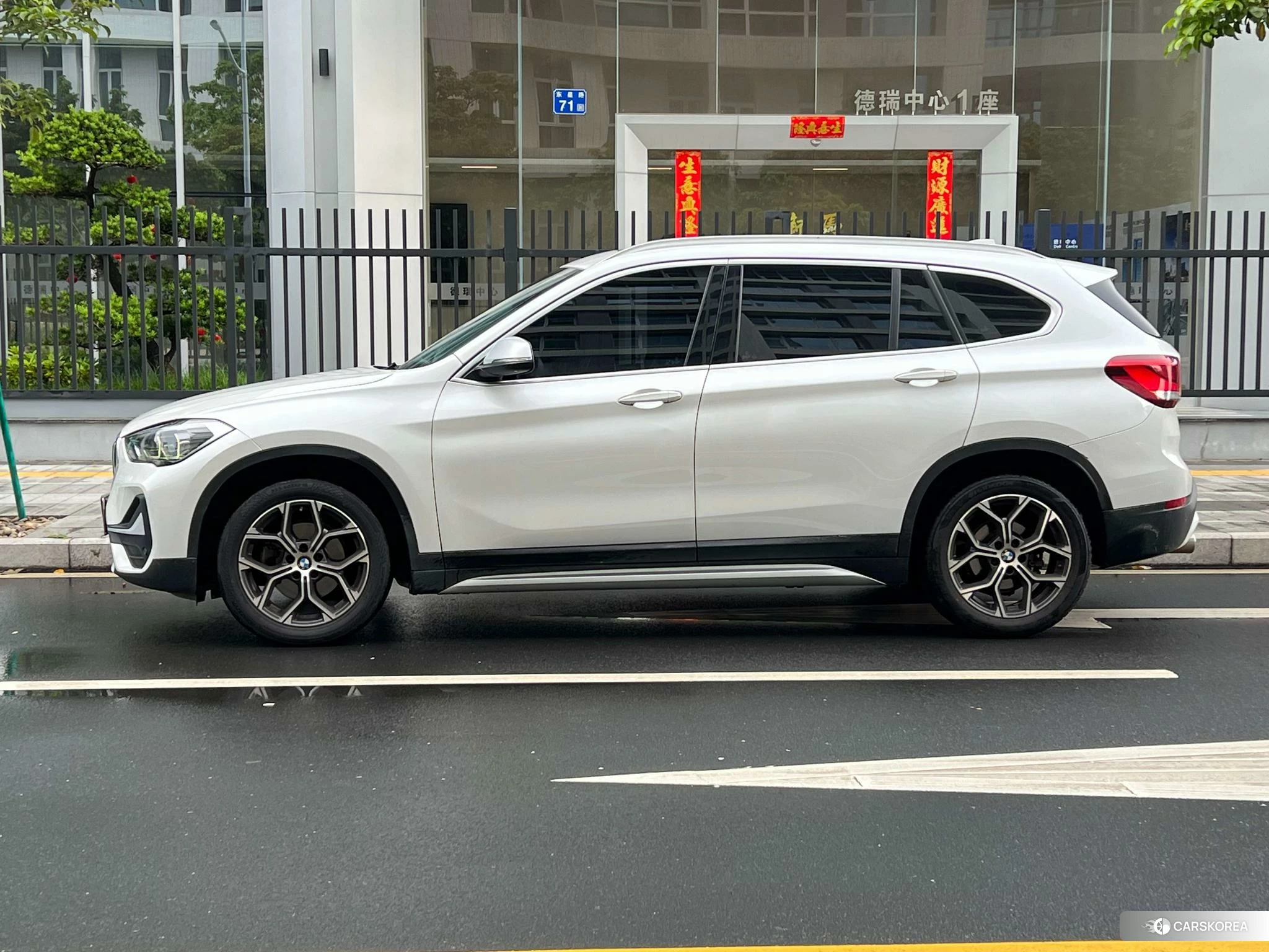 BMW X1 2021 Белый из Китая, фото 3