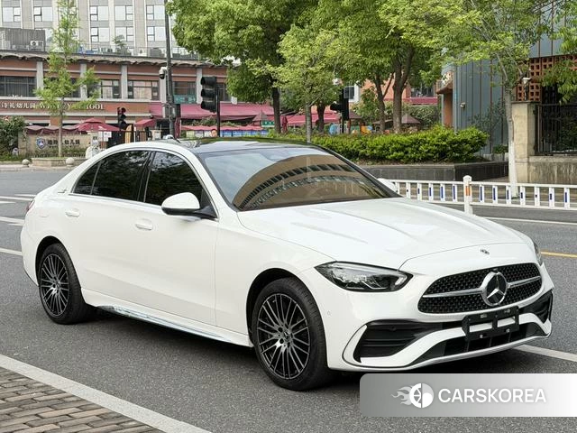 Mercedes-Benz Class C 2025 Белый из Китая, фото 4