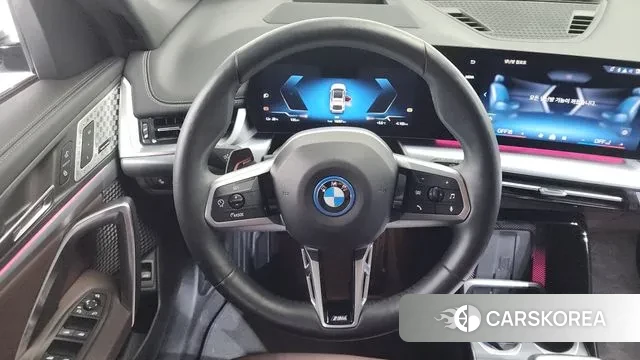 BMW iX1 (U11) 2024 Белый из Кореи, фото 4