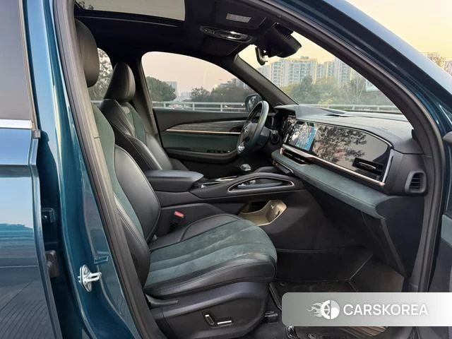 Geely Automobile Xingyue L 2021 Синий из Китая, фото 4