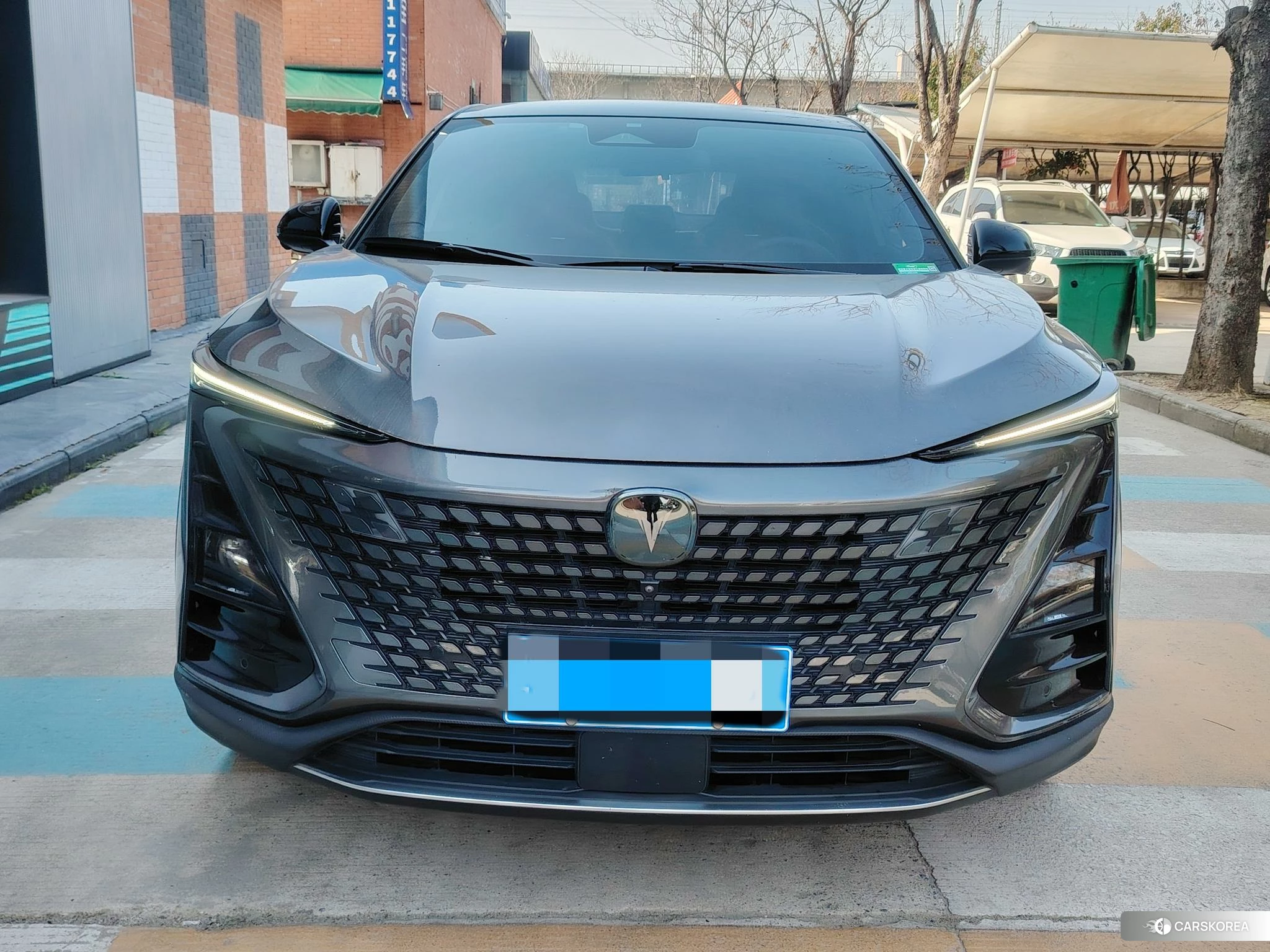 Chang'an UNI-T 2021 Темно-серый из Китая, фото 4