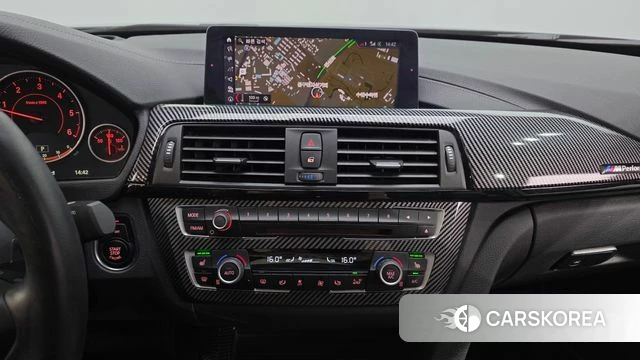 BMW 3 Series (F30) 2018 Черный из Кореи, фото 4