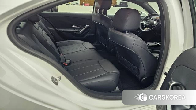 Mercedes-Benz A-Class W177 2025 Белый из Кореи, фото 4