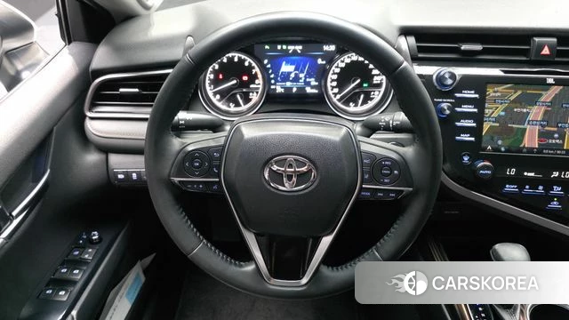 Toyota Camry (XV70) 2019 Белый из Кореи, фото 4