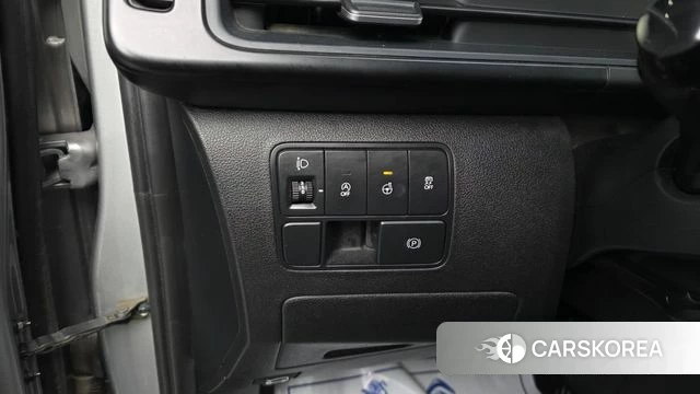 Hyundai Staria 2022 Серебряный из Кореи, фото 4