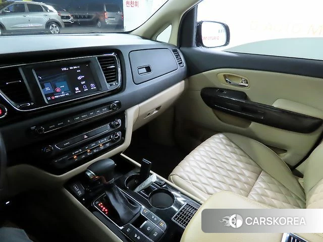 Kia The New Carnival 2019 Черный из Кореи, фото 4