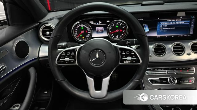 Mercedes-Benz E-Class W213 2019 Белый из Кореи, фото 4