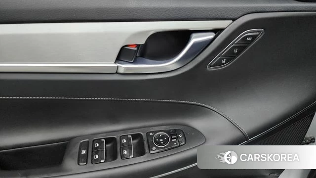 Hyundai Grandeur IG 2018 Серебристо-серый из Кореи, фото 4