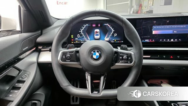 BMW 5 Series (G60) 2024 Белый из Кореи, фото 4