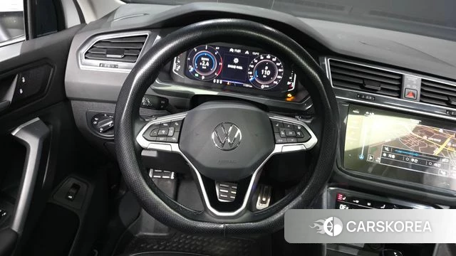 Volkswagen Tiguan second Generation 2021 Белый из Кореи, фото 4