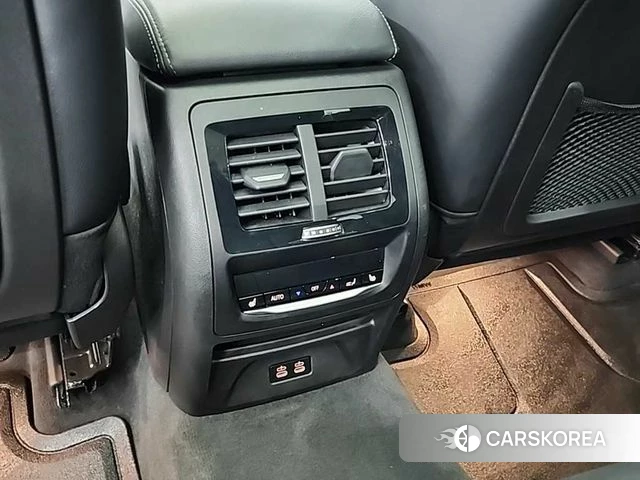 BMW X3 (G01) 2024 Белый из Кореи, фото 4