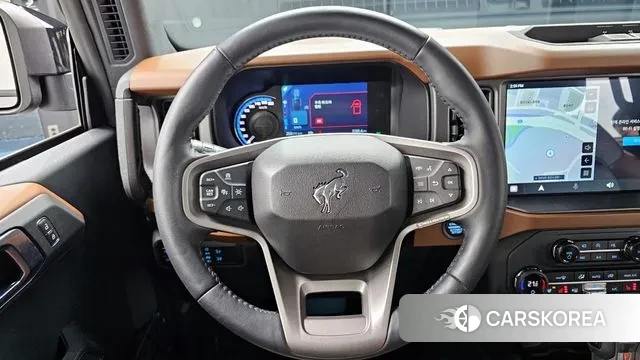 Ford Bronco 6th Generation 2024 Черный из Кореи, фото 4