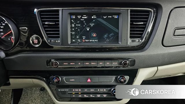 Kia The New Carnival 2018 Белый из Кореи, фото 4