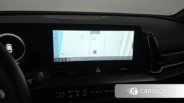Kia Sportage 5th Generation Hybrid 2023 Белый из Кореи, фото 4