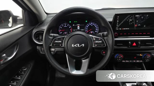 Kia The New K3 2nd generation 2022 Белый из Кореи, фото 4