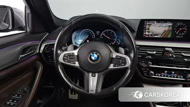BMW 5 Series (G30) 2019 Цвет галактики из Кореи, фото 4