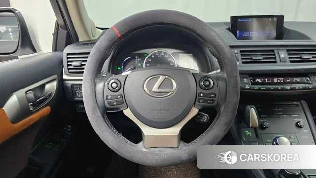 Lexus CT200h 2019 Белый из Кореи, фото 4