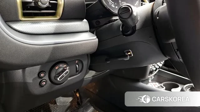 Mini Cooper Clubman 2022 Цвет галактики из Кореи, фото 4