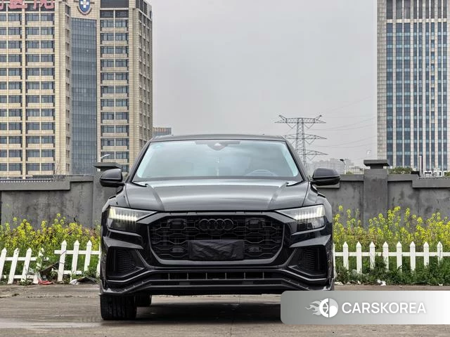 Audi Q8 2023 Черный из Китая, фото 4