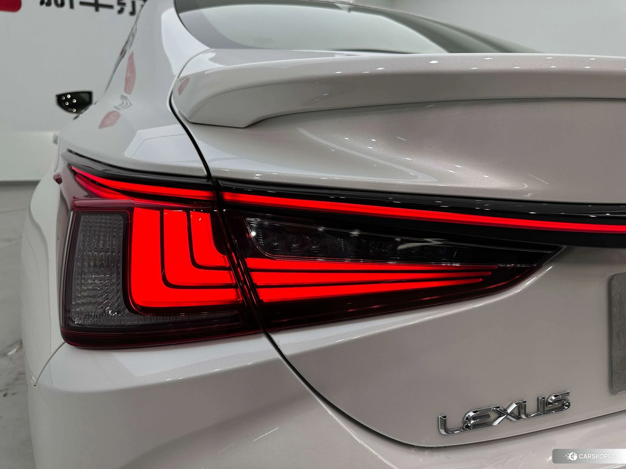 Lexus ES 2022 Белый из Китая, фото 4