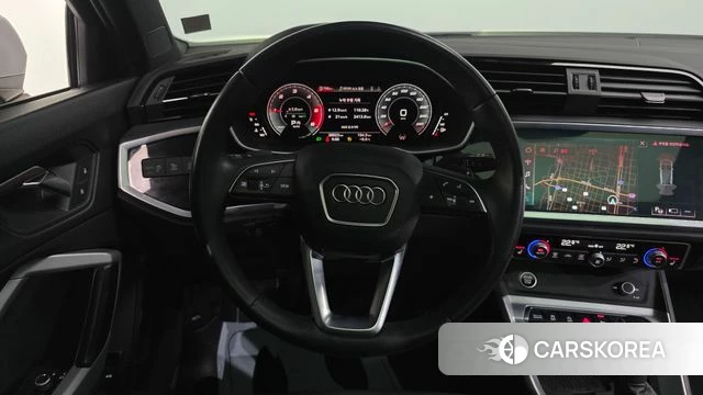 Audi Q3 (F3) 2022 Белый из Кореи, фото 4