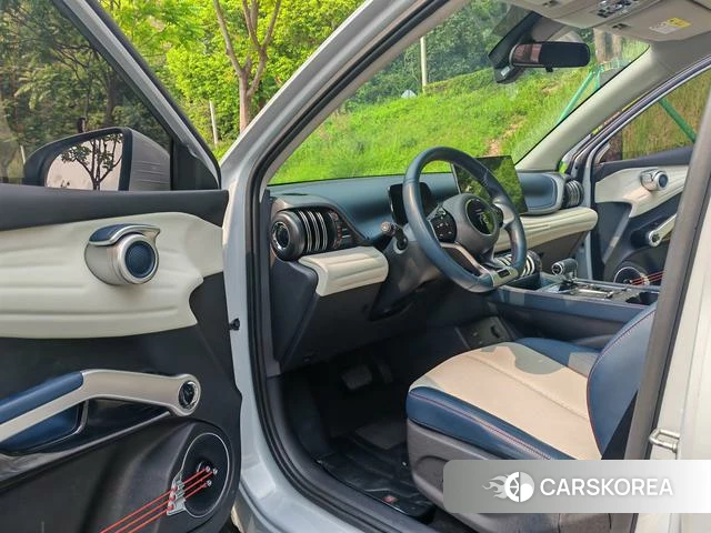 BYD Yuan PLUS 2023 Белый из Китая, фото 4