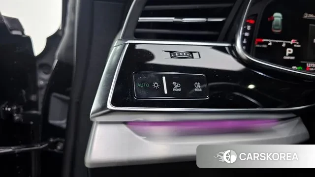 Audi Q8 (4M) 2020 Черный из Кореи, фото 4