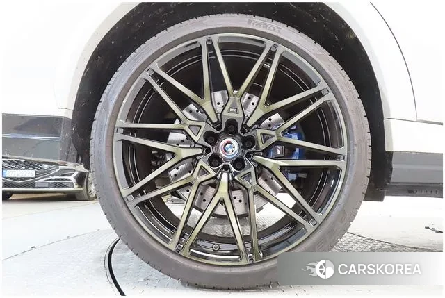 BMW X6M (G06) 2023 Белый из Кореи, фото 4