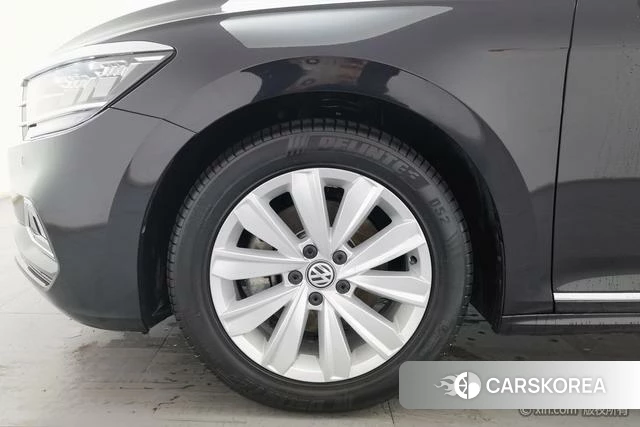 Volkswagen Passat 2020 Черный из Китая, фото 3