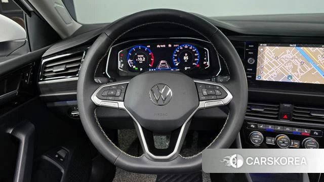 Volkswagen 7th Generation of Jetta 2023 Белый из Кореи, фото 4