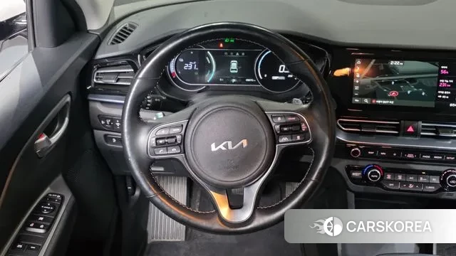 Kia Niro Plus 2022 Белый из Кореи, фото 4