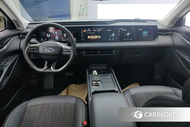 Ford Mondeo 2024 Белый из Китая, фото 4