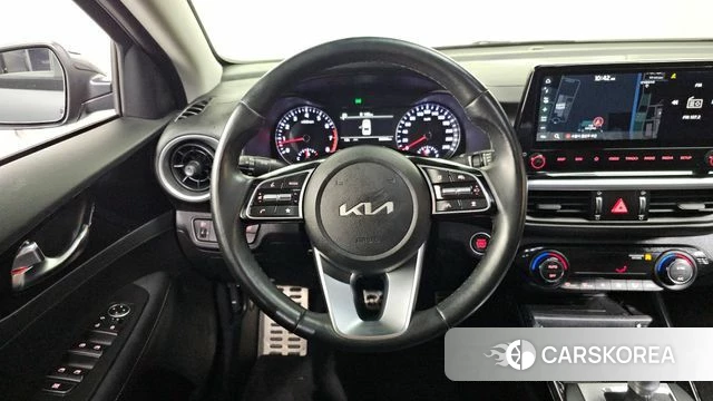 Kia The New K3 2nd generation 2024 Серый из Кореи, фото 4