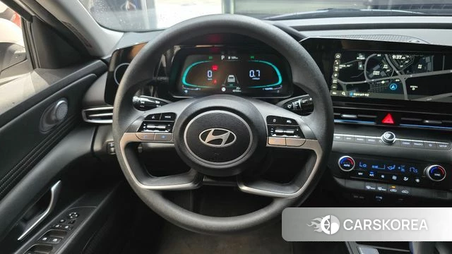 Hyundai The New Avante (CN7) 2023 Белый из Кореи, фото 4