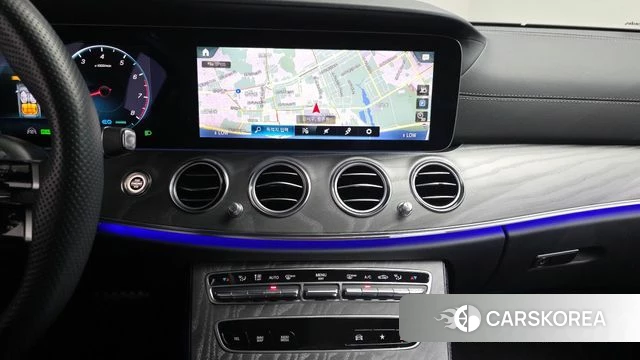 Mercedes-Benz E-Class W213 2023 Синий из Кореи, фото 4