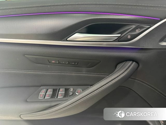 BMW 5 Series (G30) 2023 Синий из Кореи, фото 4