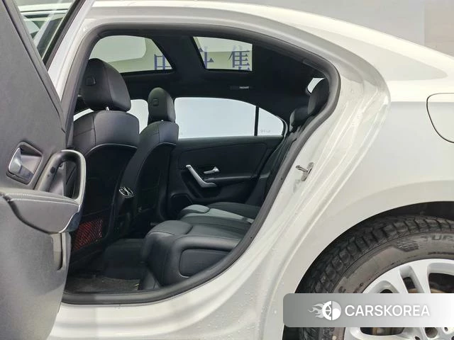 Mercedes-Benz Class A 2025 Белый из Китая, фото 4