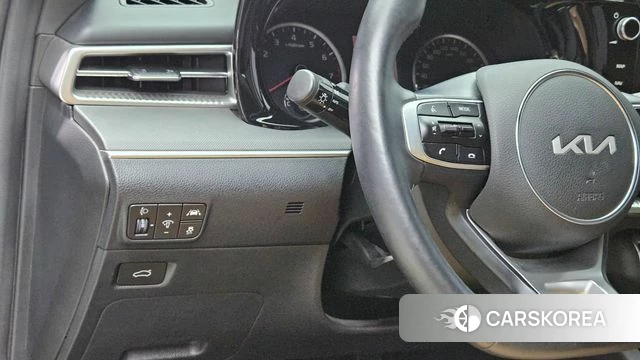 Kia K5 3rd generation 2022 Серебристо-серый из Кореи, фото 4