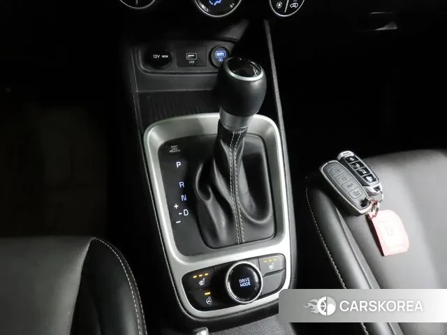 Hyundai Venue 2020 Белый из Кореи, фото 4