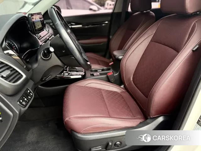 Kia Seltos 2019 Белый из Кореи, фото 4