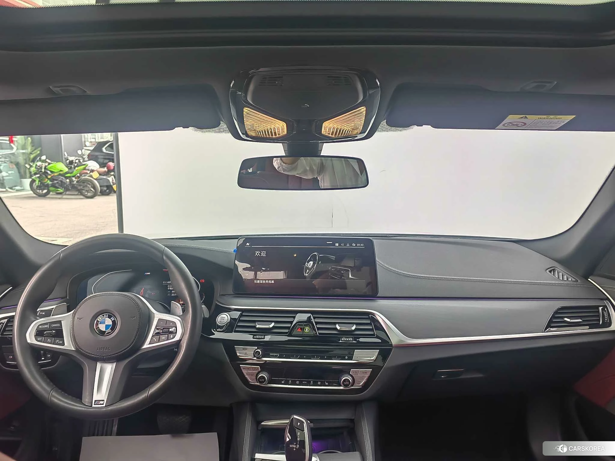 BMW 5 series 2022 Белый из Китая, фото 4