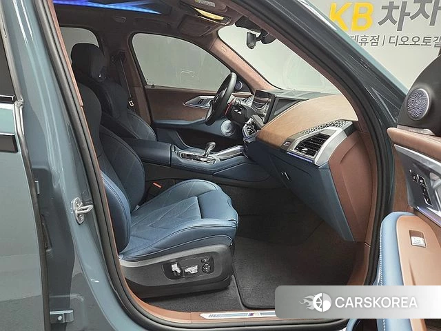 BMW XM (G09) 2025 Цвет галактики из Кореи, фото 4