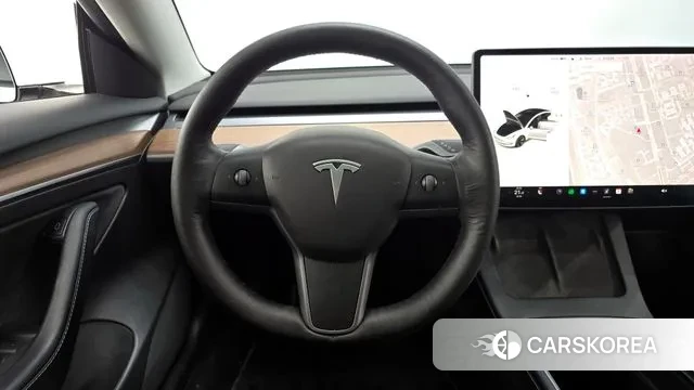 Tesla Model 3 2021 Белый из Кореи, фото 4