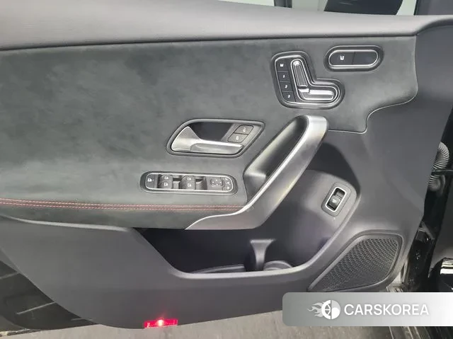 Mercedes-Benz A-Class W177 2024 Черный из Кореи, фото 4