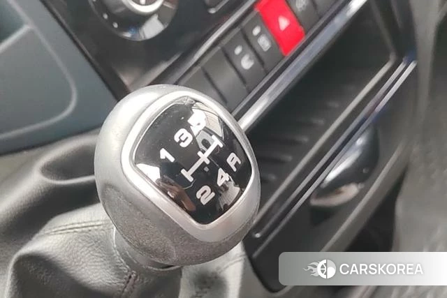 Iveco Ou Sheng 2022 Черный из Китая, фото 4