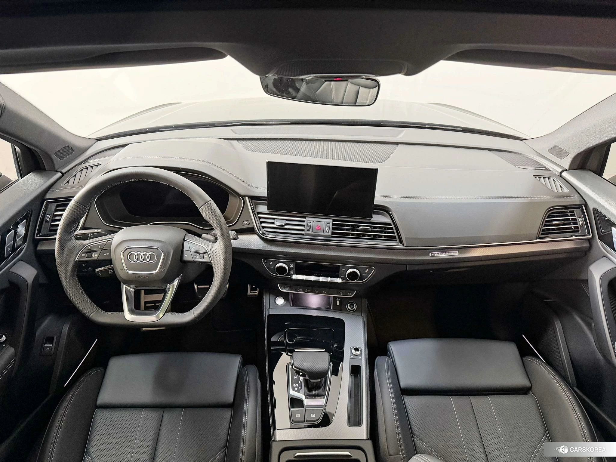 Audi Q5L 2025 Черный из Китая, фото 4