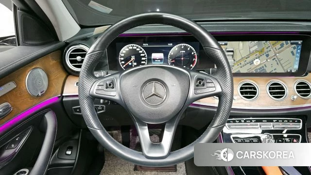 Mercedes-Benz E-Class W213 2018 Белый из Кореи, фото 4