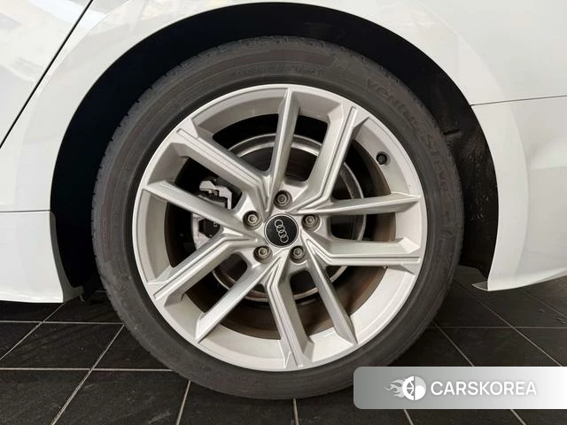 Audi A5 2025 Белый из Китая, фото 4