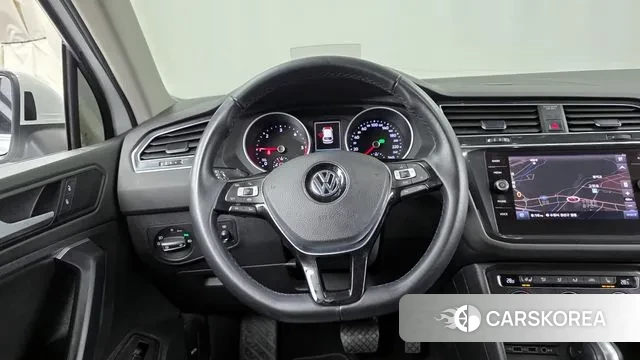 Volkswagen Tiguan second Generation 2020 Белый из Кореи, фото 4