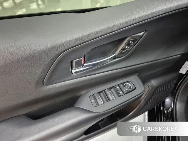 Toyota Prius 5th Generation 2023 Черный из Кореи, фото 4